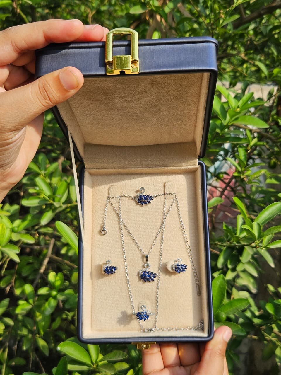 Swan Jewellery Set